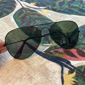 Ray-Ban RB3025 Aviator Large Metal Sunglasses